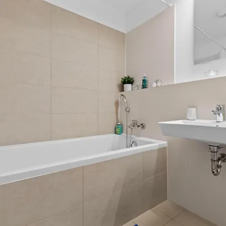 Stylish 19th-floor Klingerka With Stunning Castle Views & Free Parking * Bratislava