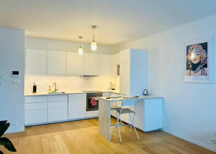 Stylish 19th-floor Klingerka With Stunning Castle Views & Free Parking Bratislava