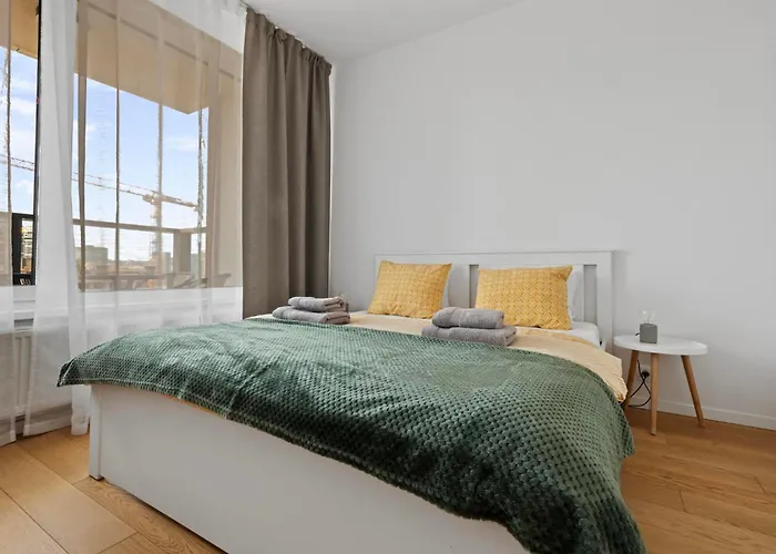 Stylish 19th-floor Klingerka With Stunning Castle Views & Free Parking * ブラチスラヴァ